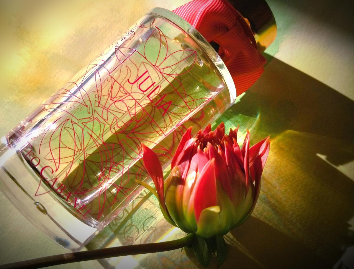 عطر ادکلن جولیا تئو کابانل - Julia Teo Cabanel - بررسی، قیمت و خرید