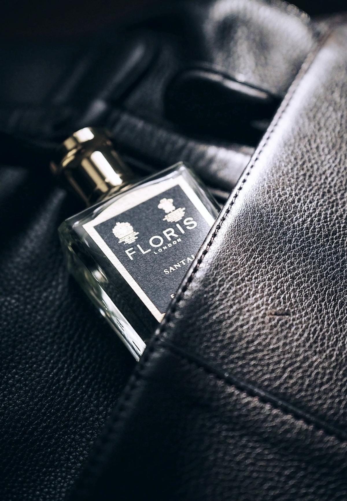 عطر ادکلن ادو سانتال فلوریس - Eau de Santal Floris - بررسی، قیمت و خرید