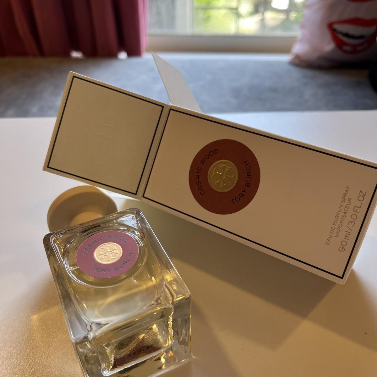 عطر ادکلن کازمیک وود توری برچ - Cosmic Wood Tory Burch - بررسی، قیمت و خرید