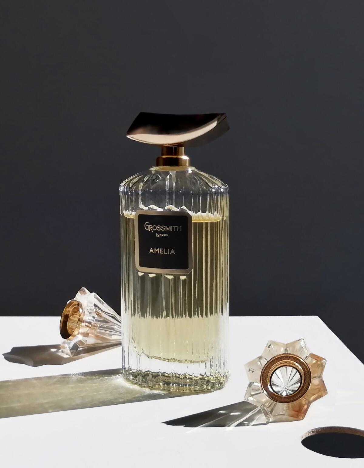 عطر ادکلن آملیا گروس‌میت - Amelia Grossmith - بررسی، قیمت و خرید