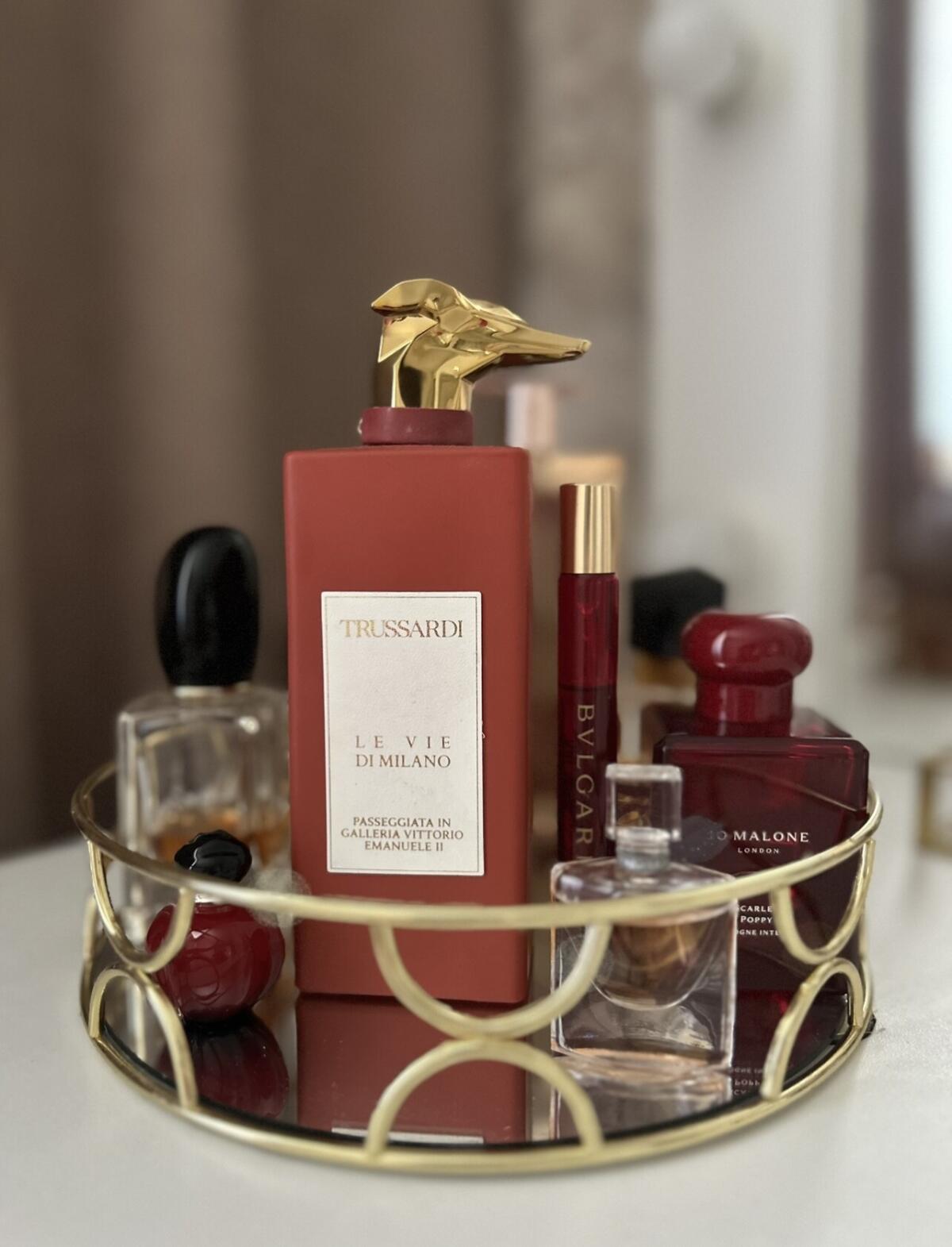 عطر ادکلن پاسجّاتا این گالریا ویتوریو امانوئل دویی تروساردی - Passeggiata In Galleria Vittorio Emanuele II Trussardi - بررسی، قیمت و خرید