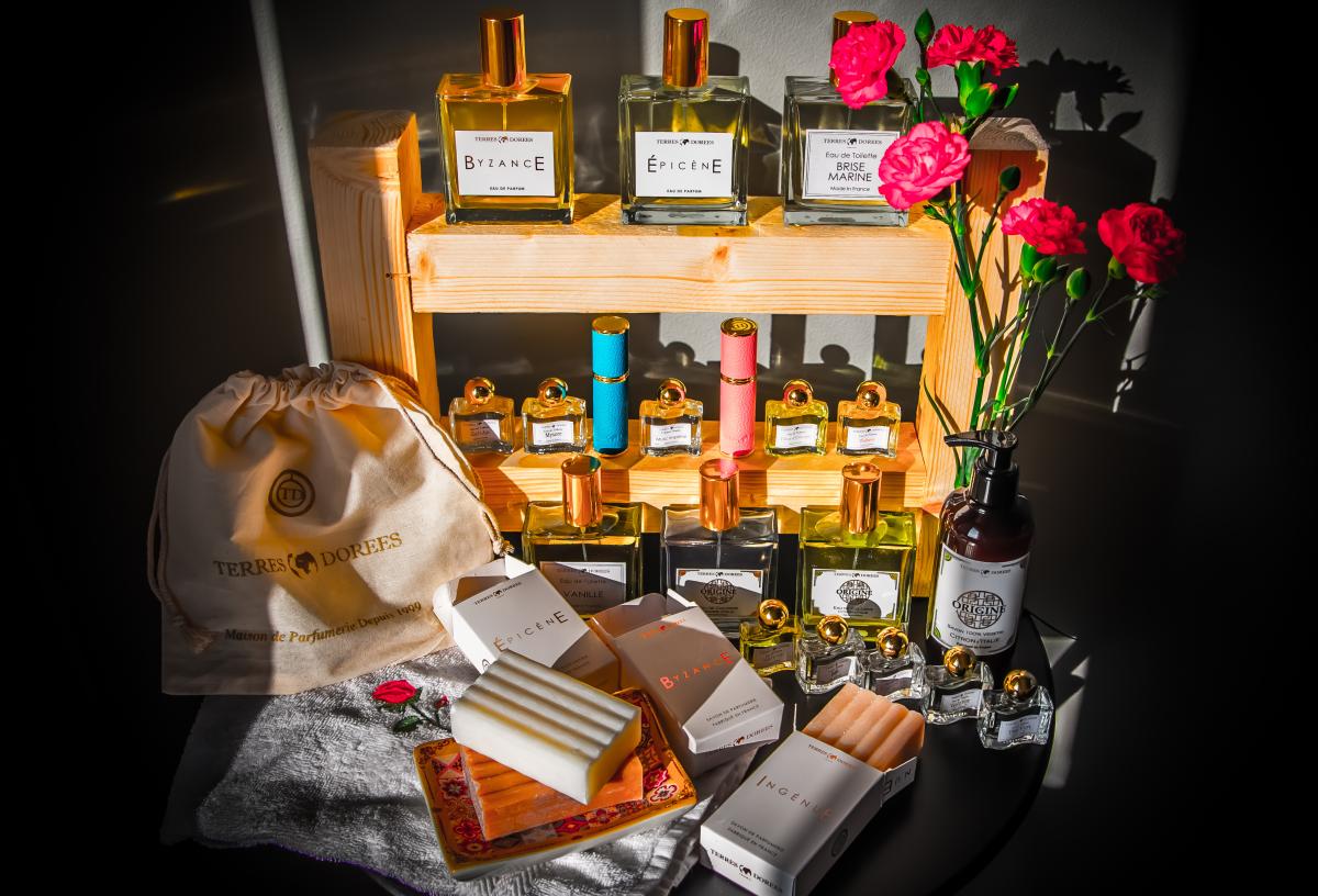 عطر ادکلن بیزانس تره دوره - Byzance TERRES DORÉES - بررسی، قیمت و خرید