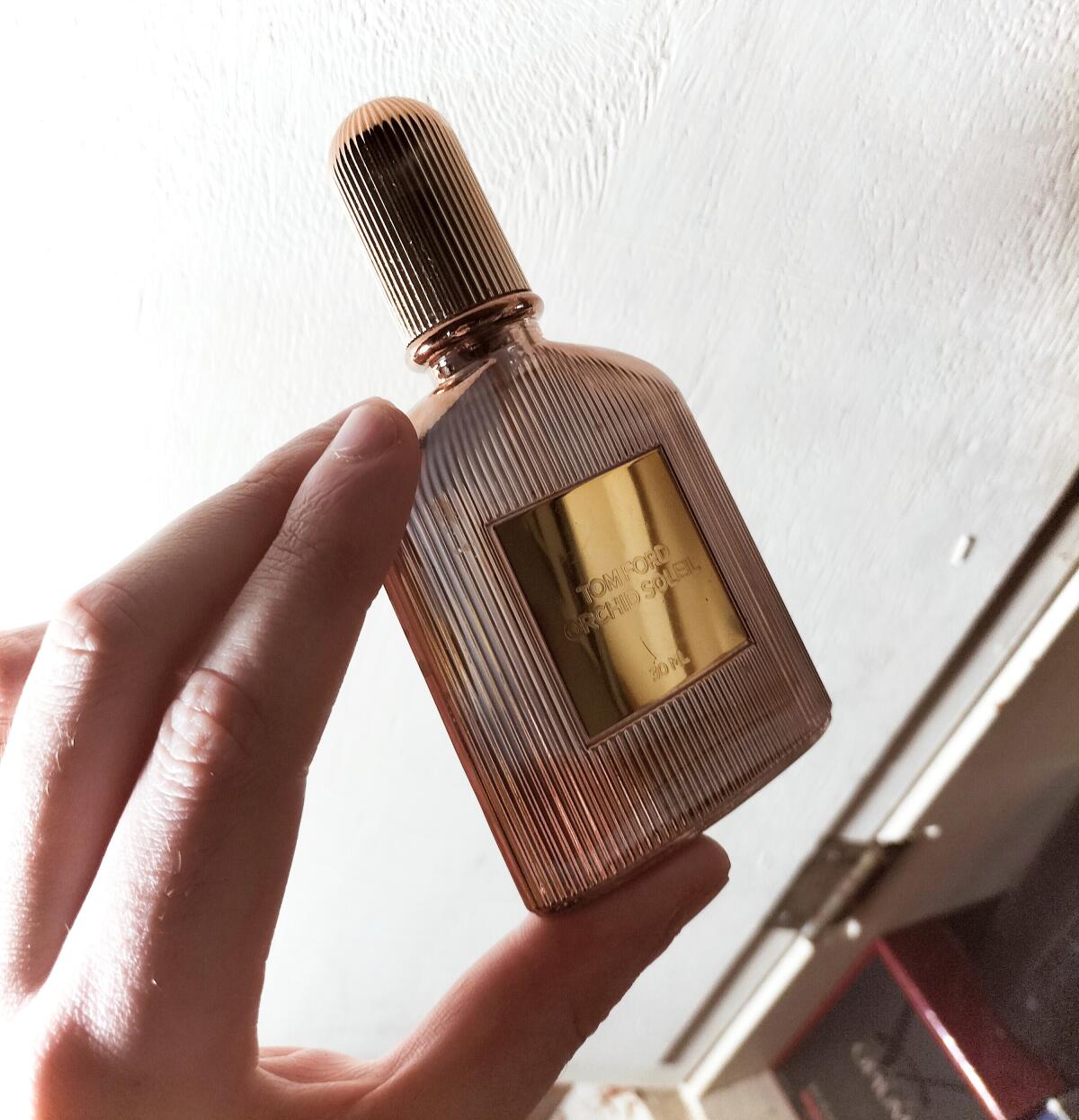 عطر ادکلن اورکید سولی تام فورد - Orchid Soleil Tom Ford - بررسی، قیمت و خرید