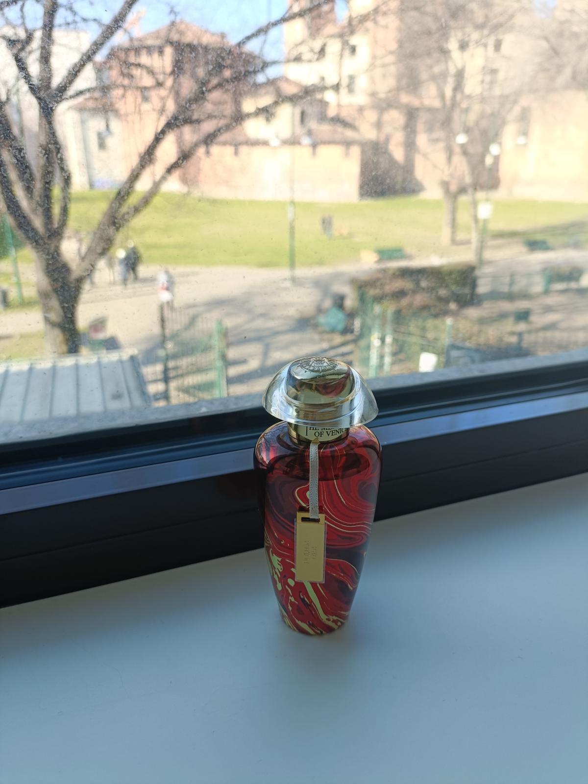 عطر ادکلن رد پوشن د مرچنت آو ونیس - Red Potion The Merchant of Venice - بررسی، قیمت و خرید