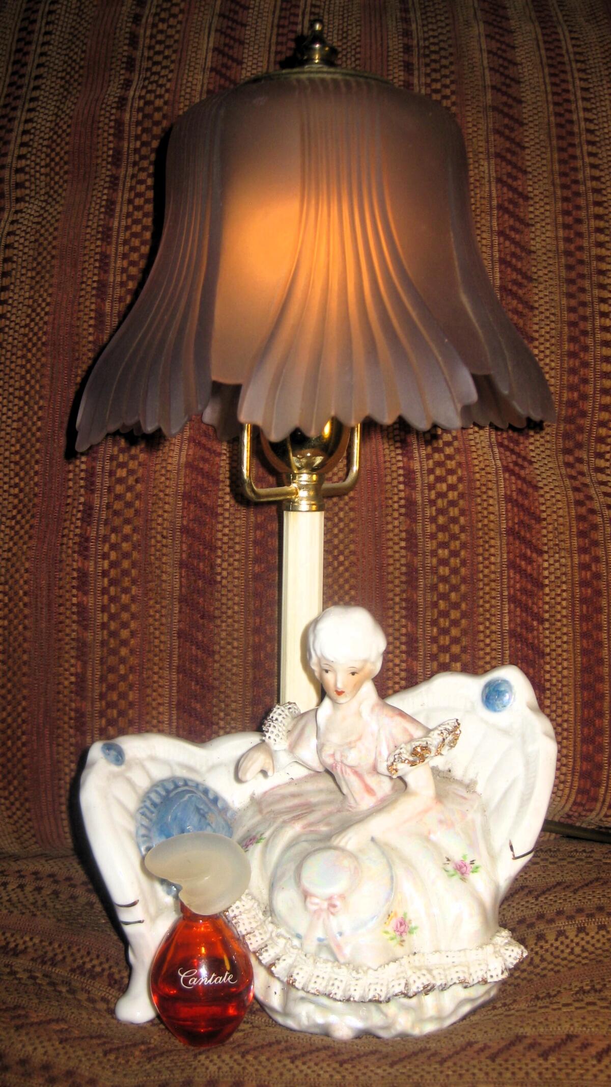 عطر ادکلن کانتاته ایوروشه - Cantate Yves Rocher - بررسی، قیمت و خرید