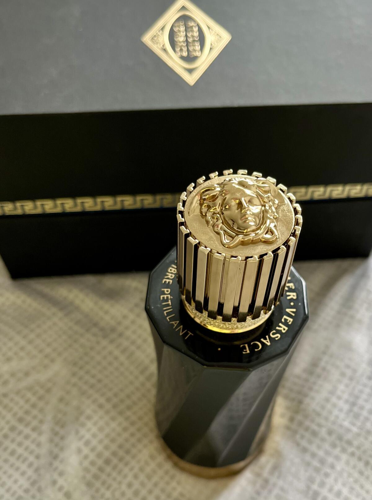 عطر ادکلن ژینژامبر پتیلان ورساچه - Gingembre Pétillant Versace - بررسی، قیمت و خرید
