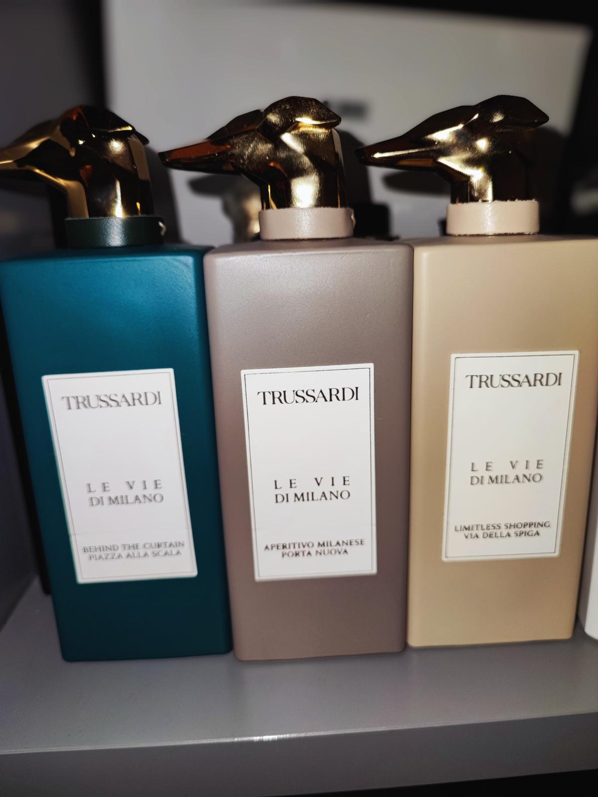 عطر ادکلن بِهایند دِ کِرتِن پیاتزا الا اسکالا تروساردی - Behind The Curtain Piazza Alla Scala Trussardi - بررسی، قیمت و خرید