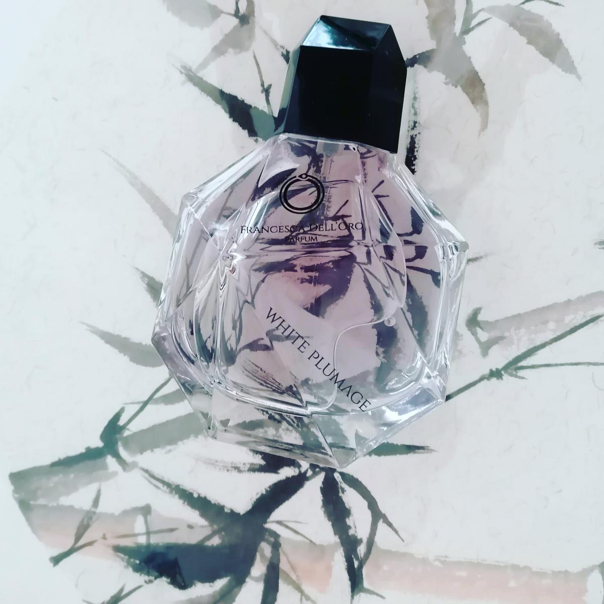 عطر ادکلن وایت پلومیج فرانچسکا دل اورو - White Plumage Francesca dell'Oro - بررسی، قیمت و خرید