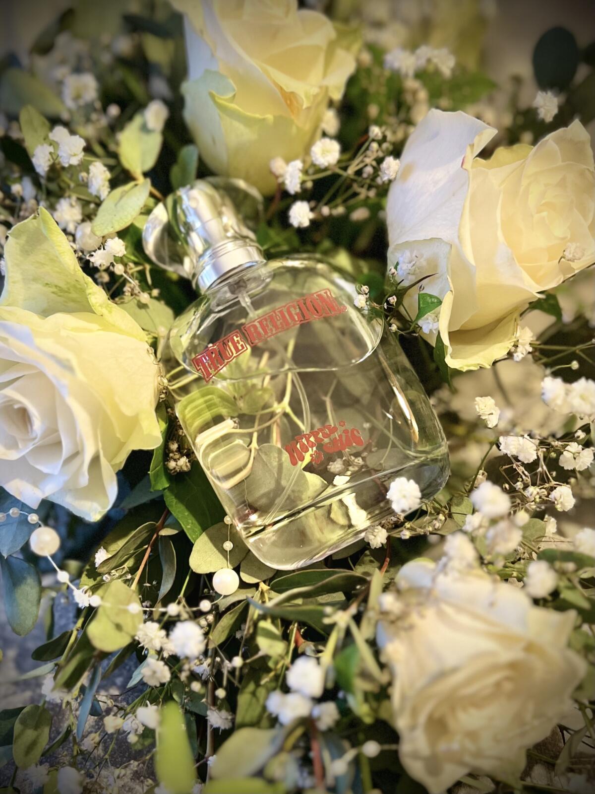 عطر ادکلن هیپی شیک ترو رلیجن - Hippie Chic True Religion - بررسی، قیمت و خرید