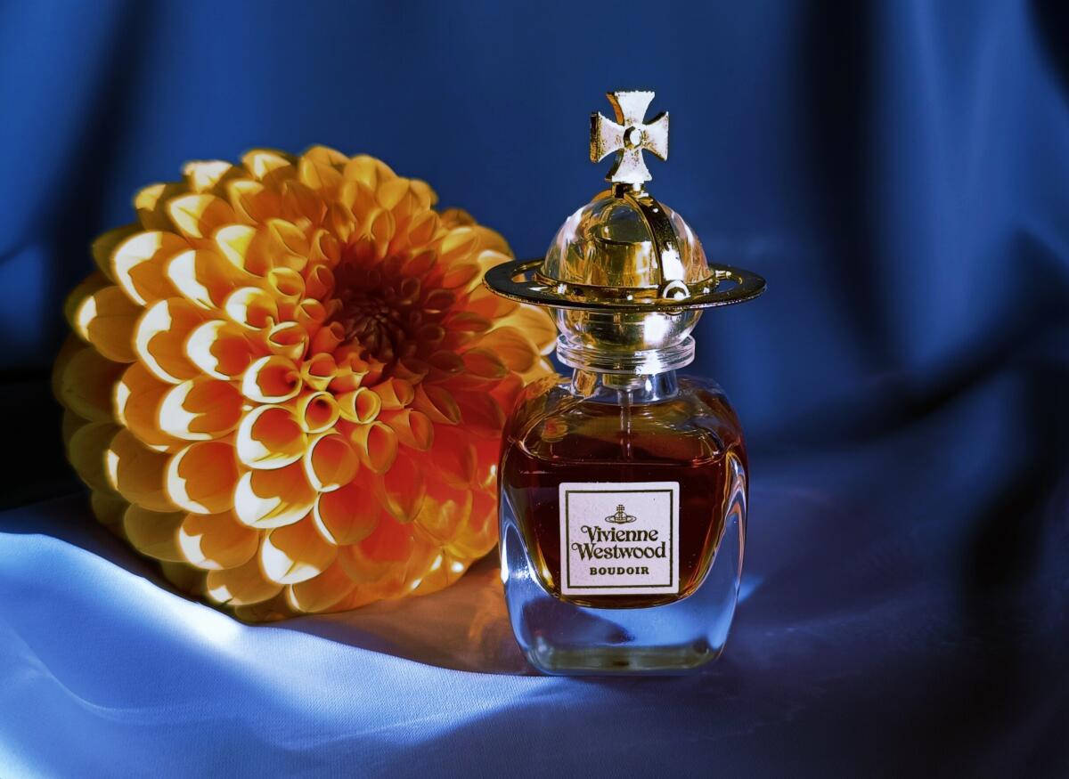 عطر ادکلن بودوار ویوین وست‌وود - Boudoir Vivienne Westwood - بررسی، قیمت و خرید