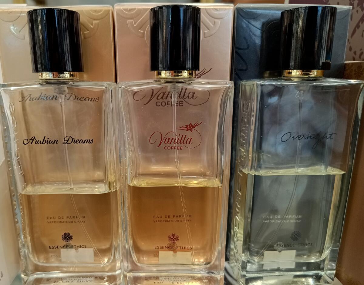 عطر ادکلن عربیَن دریمز اسنس اثیکس - Arabian Dreams Essence Ethics - بررسی، قیمت و خرید