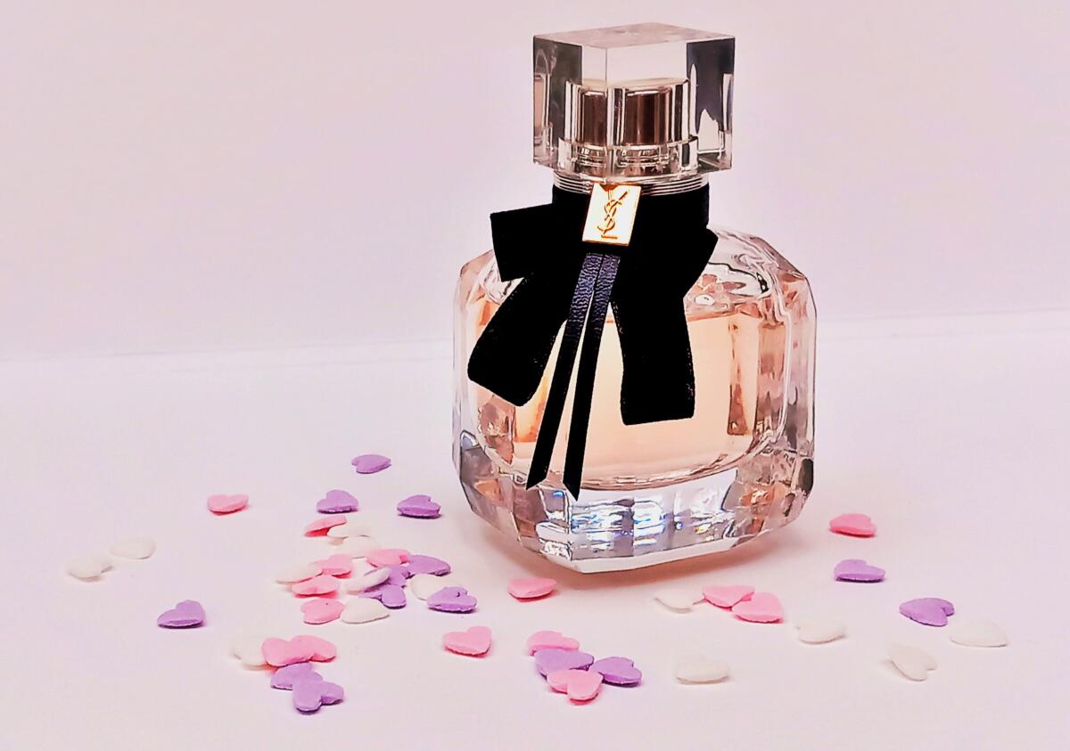 عطر ادکلن مان پاریس ایو سن لورن - Mon Paris Yves Saint Laurent - بررسی، قیمت و خرید