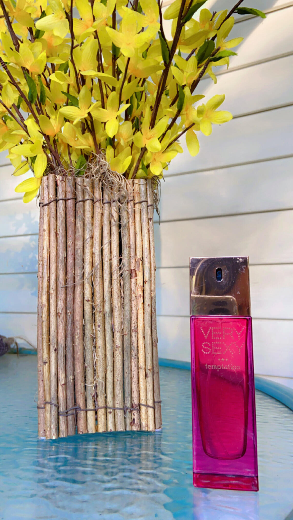 عطر ادکلن وری سکسی تمپتیشن ویکتوریا سکرِت - Very Sexy Temptation Victoria's Secret - بررسی، قیمت و خرید