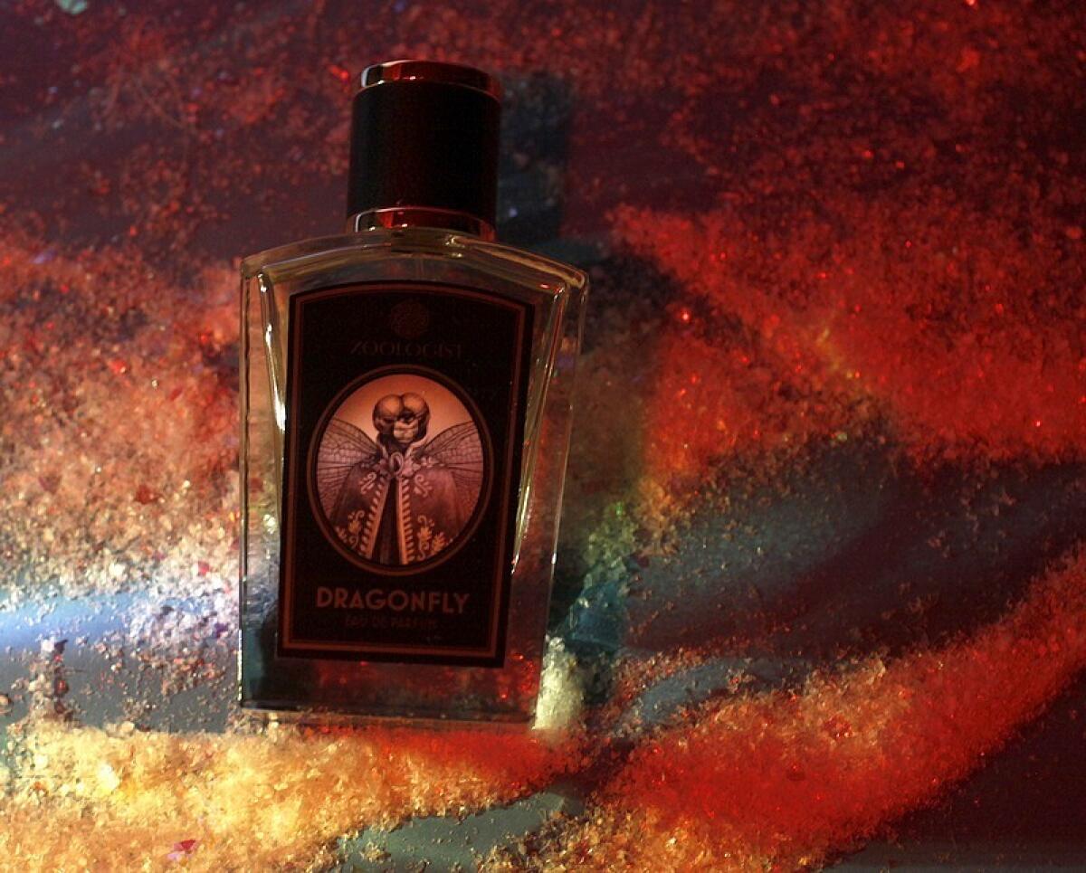 عطر ادکلن دراگون‌فلای ادیشن دو هزار و بیست و یک زولاجیست پرفیومز - Dragonfly Edition 2021 Zoologist Perfumes - بررسی، قیمت و خرید