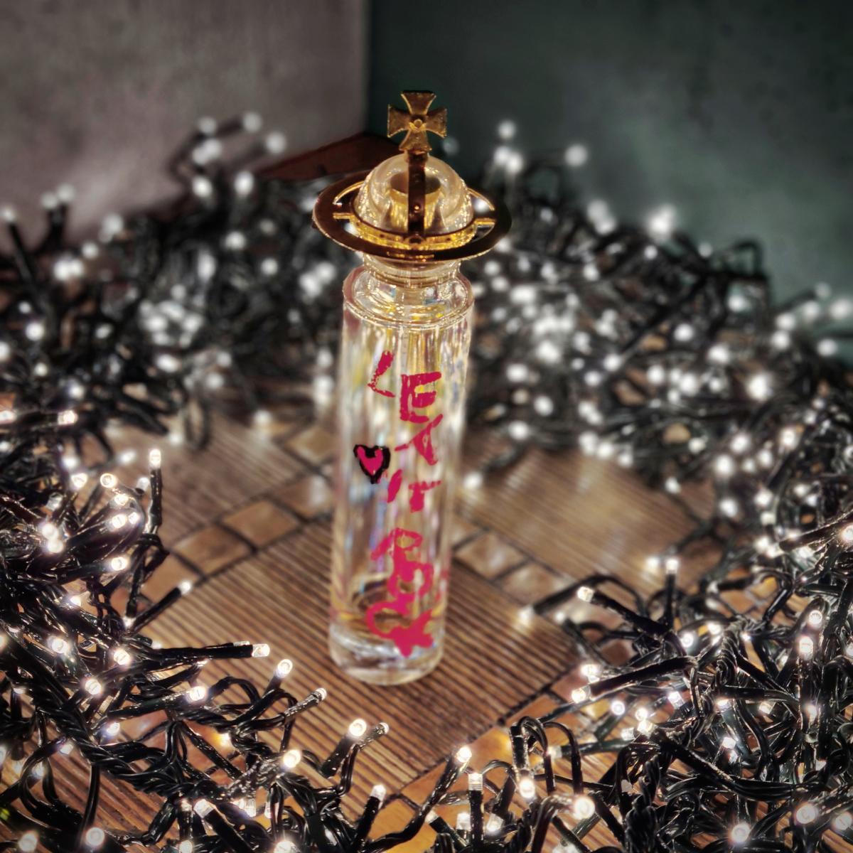 عطر ادکلن لِت ایت راک ویوین وست‌وود - Let It Rock Vivienne Westwood - بررسی، قیمت و خرید