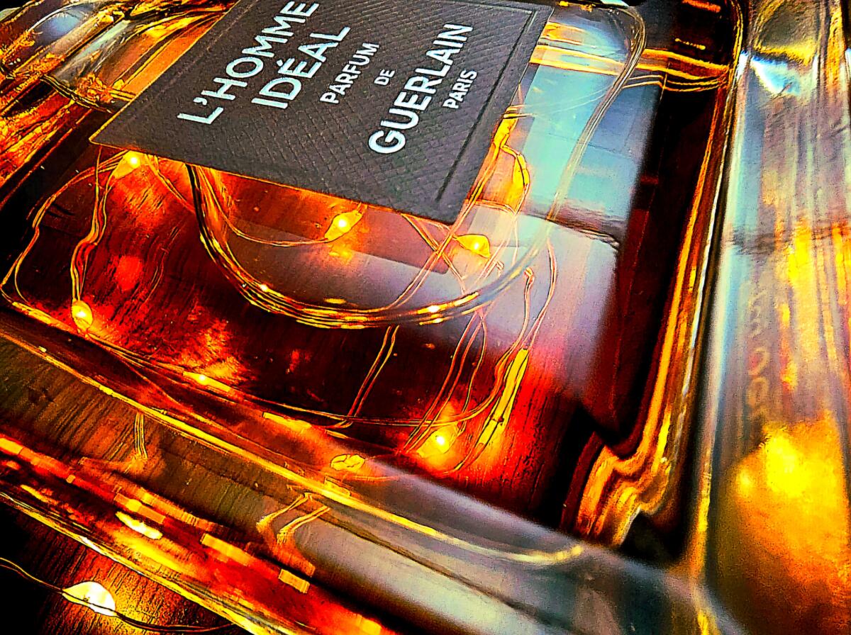 عطر ادکلن الهوم ایده‌آل پارفوم گرلن - L'Homme Idéal Parfum Guerlain - بررسی، قیمت و خرید