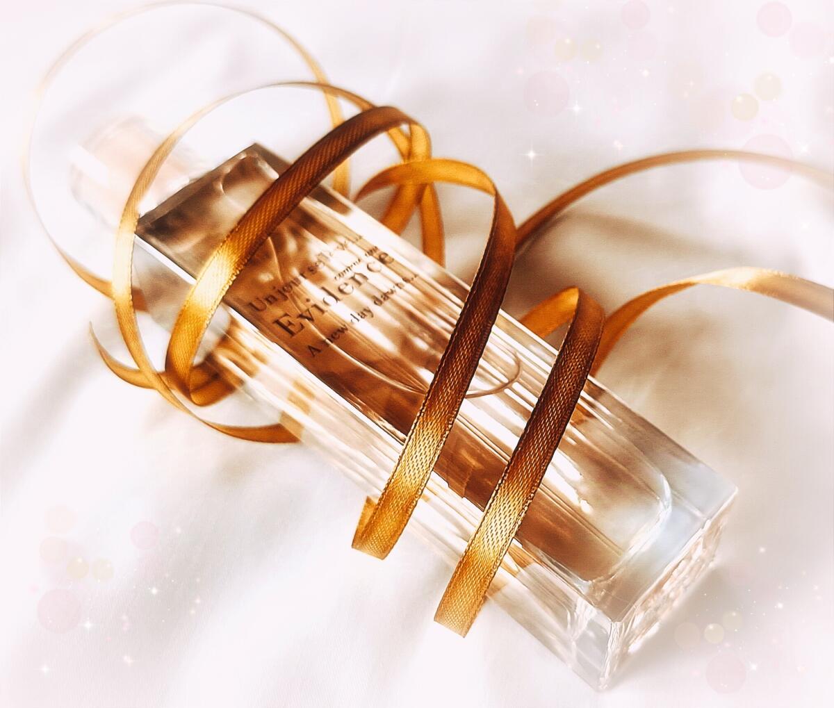 عطر ادکلن کام اِن اویدنس اَ نو دی دانس ایوروشه - Comme une Evidence A New Day Dawns Yves Rocher - بررسی، قیمت و خرید