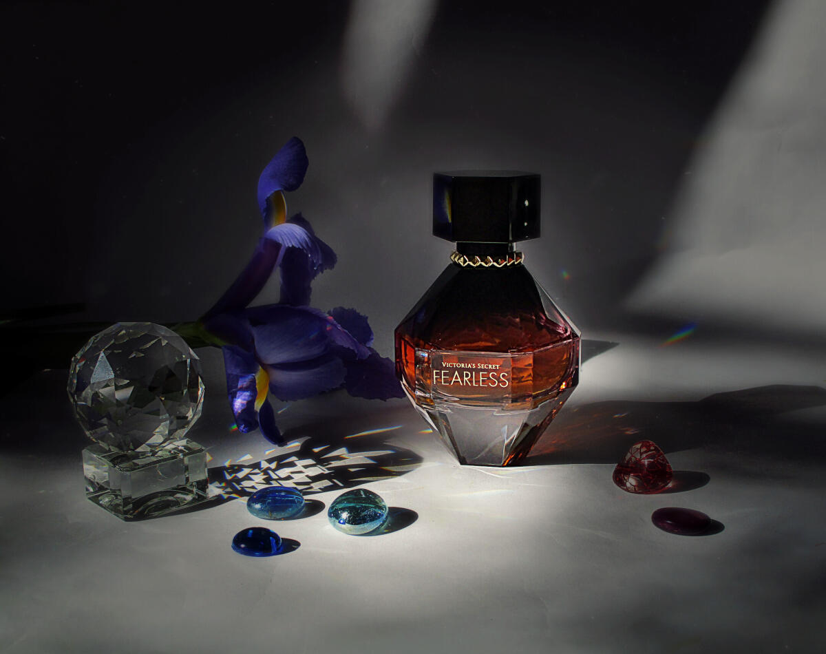 عطر ادکلن فیرلس ویکتوریا سیکرت - Fearless Victoria's Secret - بررسی، قیمت و خرید
