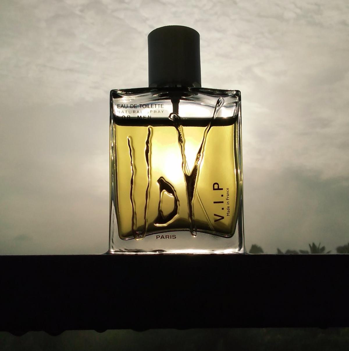 عطر ادکلن وی‌آی‌پی اولریک دو وارن - UDV V.I.P. Ulric de Varens - بررسی، قیمت و خرید