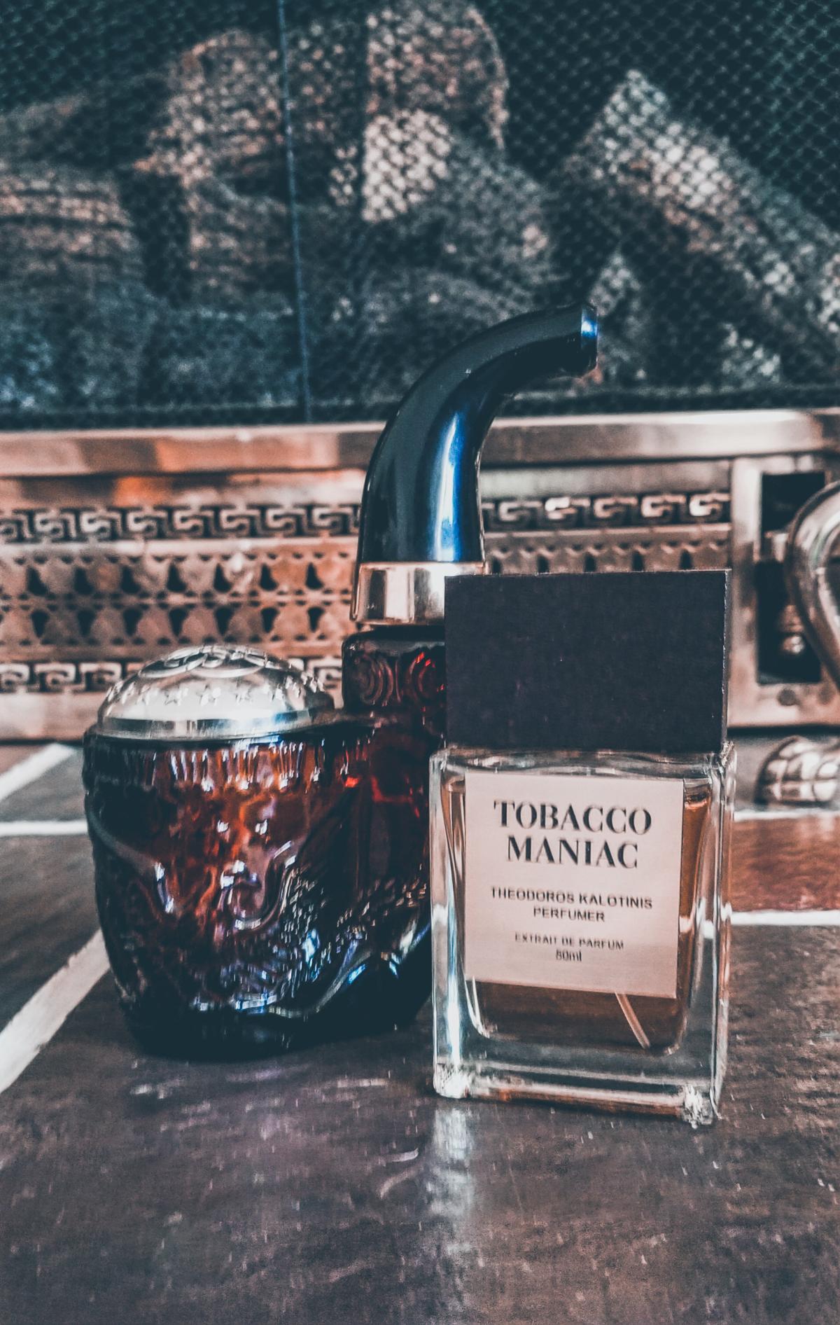 عطر ادکلن توباکو منیاک تئودوروس کالوتینیس - Tobacco Maniac Theodoros Kalotinis - بررسی، قیمت و خرید