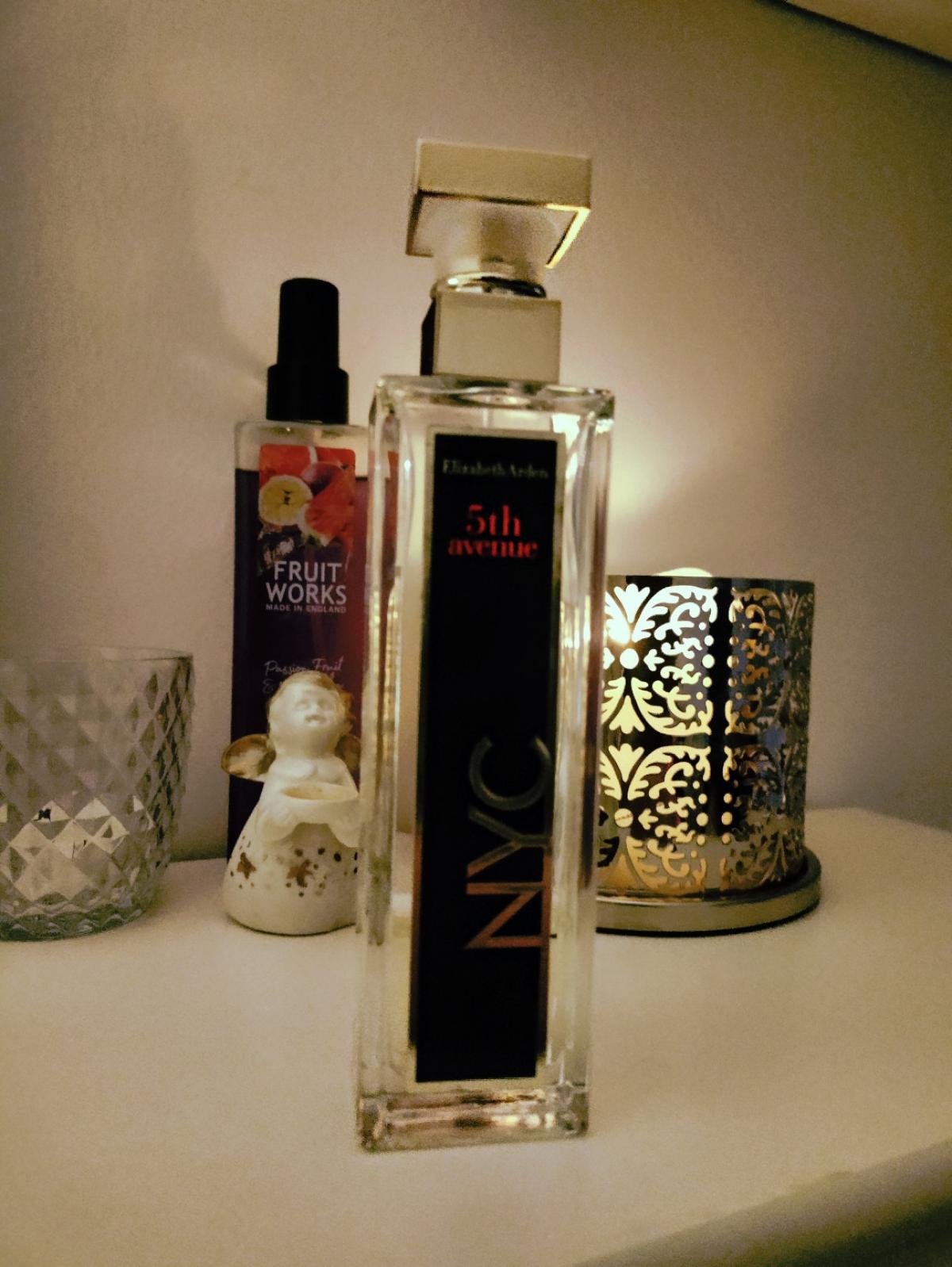 عطر ادکلن فیفت اونیو ان وای سی لیمیتد ادیشن الیزابت آردن - 5th Avenue NYC Limited Editon Elizabeth Arden - بررسی، قیمت و خرید