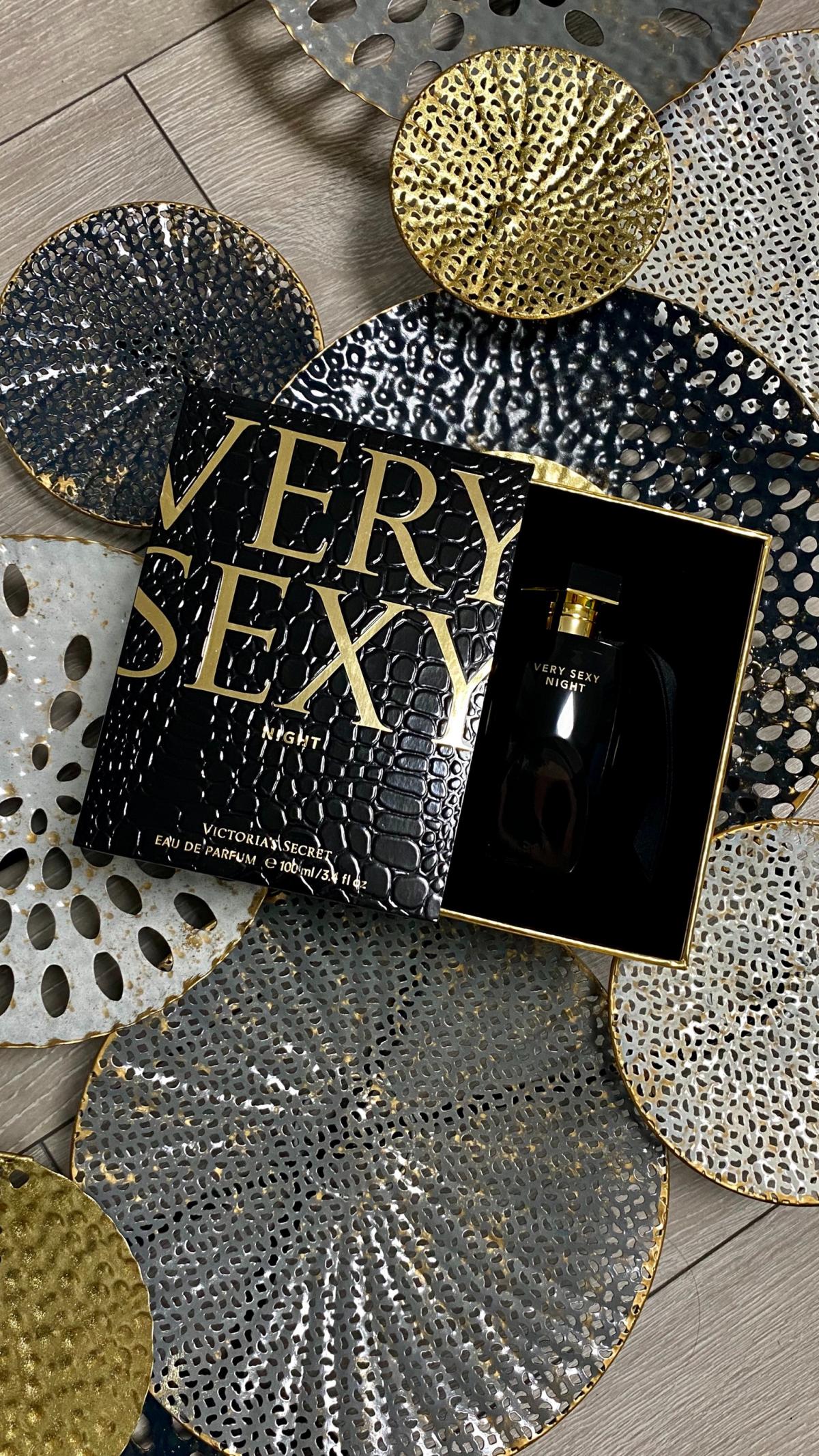 عطر ادکلن وری سکسی نایت او دو پارفوم ویکتوریاز سیکرت - Very Sexy Night Eau de Parfum Victoria's Secret - بررسی، قیمت و خرید
