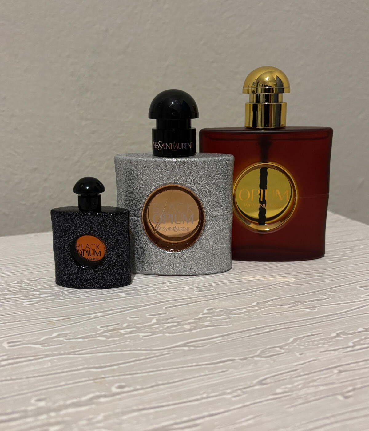 عطر ادکلن بِلَک اُپیوُم گلیتر ایو سن لورن - Black Opium Glitter Yves Saint Laurent - بررسی، قیمت و خرید