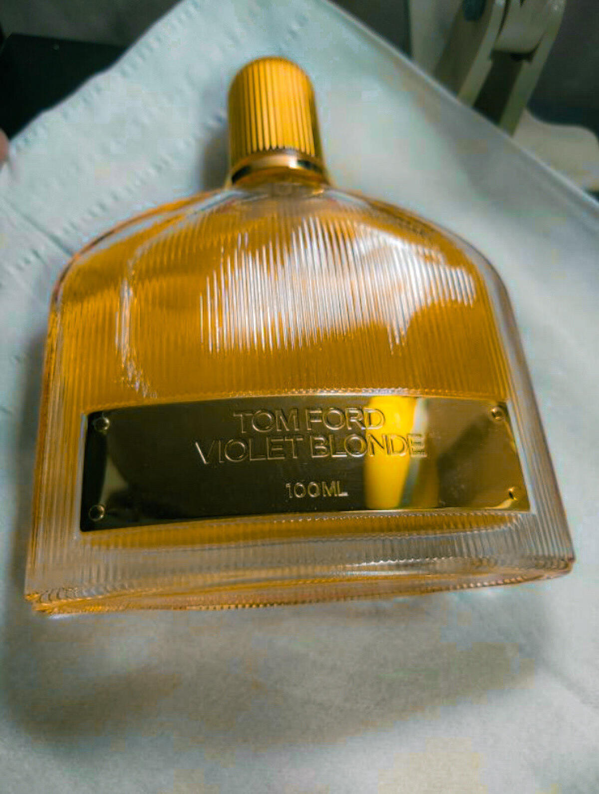 عطر ادکلن وایولت بلوند تام فورد - Violet Blonde Tom Ford - بررسی، قیمت و خرید