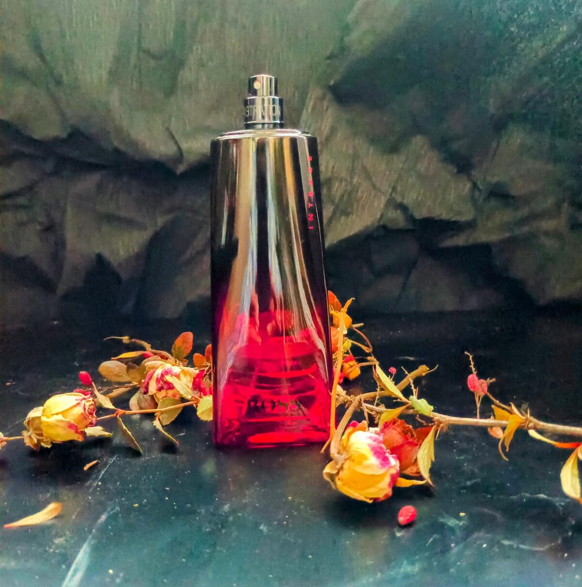 عطر ادکلن باس اینتنس هوگو بوس - Boss Intense Hugo Boss - بررسی، قیمت و خرید