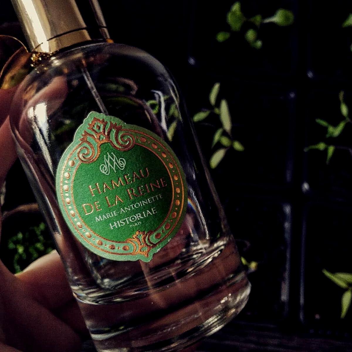 عطر ادکلن هامو دو لا رین هیستوریا - Hameau de la Reine Historiae - بررسی، قیمت و خرید