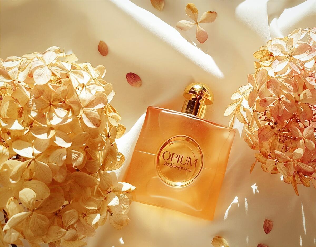 عطر ادکلن اوپیوم وپغ د پغفم ایو سن لوران - Opium Vapeurs de Parfum Yves Saint Laurent - بررسی، قیمت و خرید