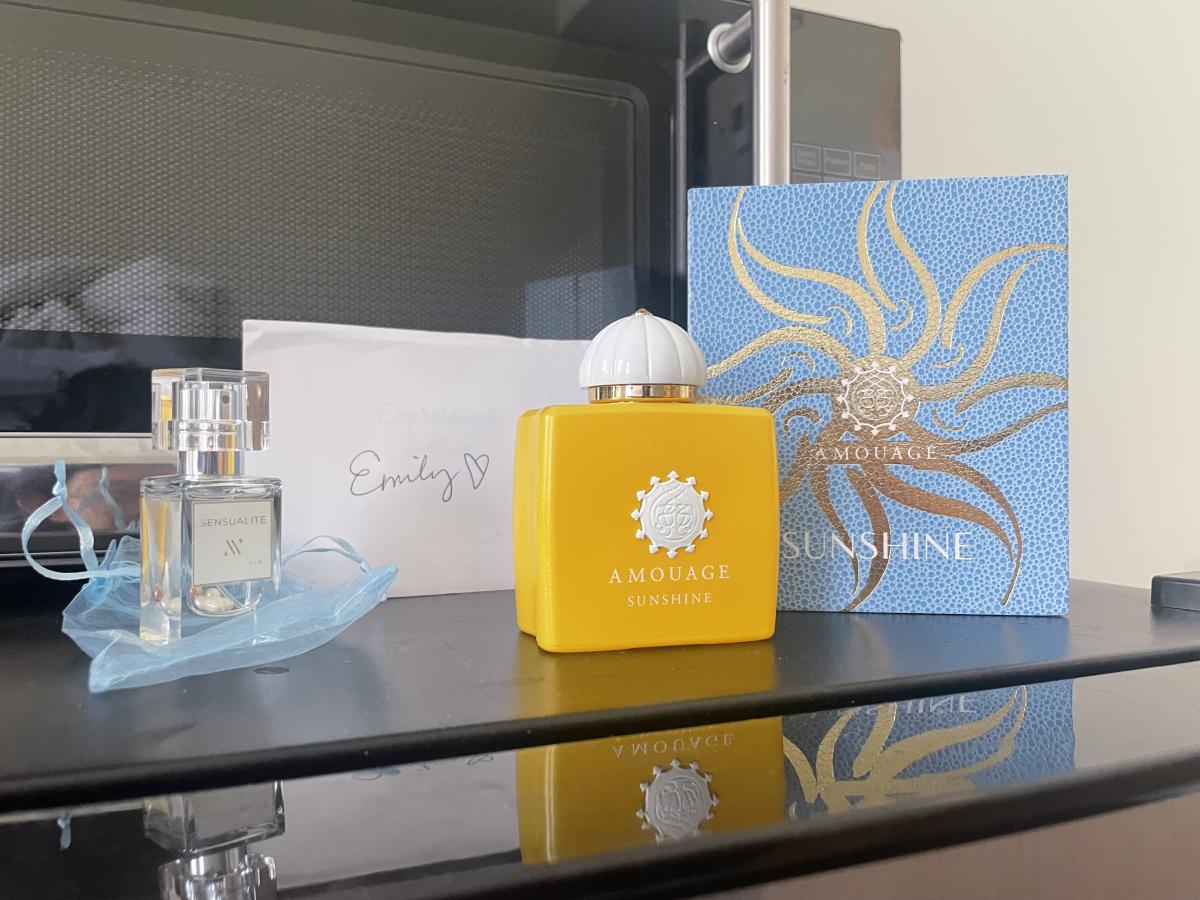 عطر ادکلن سنشوآلیته والو ابسلوت - Sensualite Valeur Absolue - بررسی، قیمت و خرید