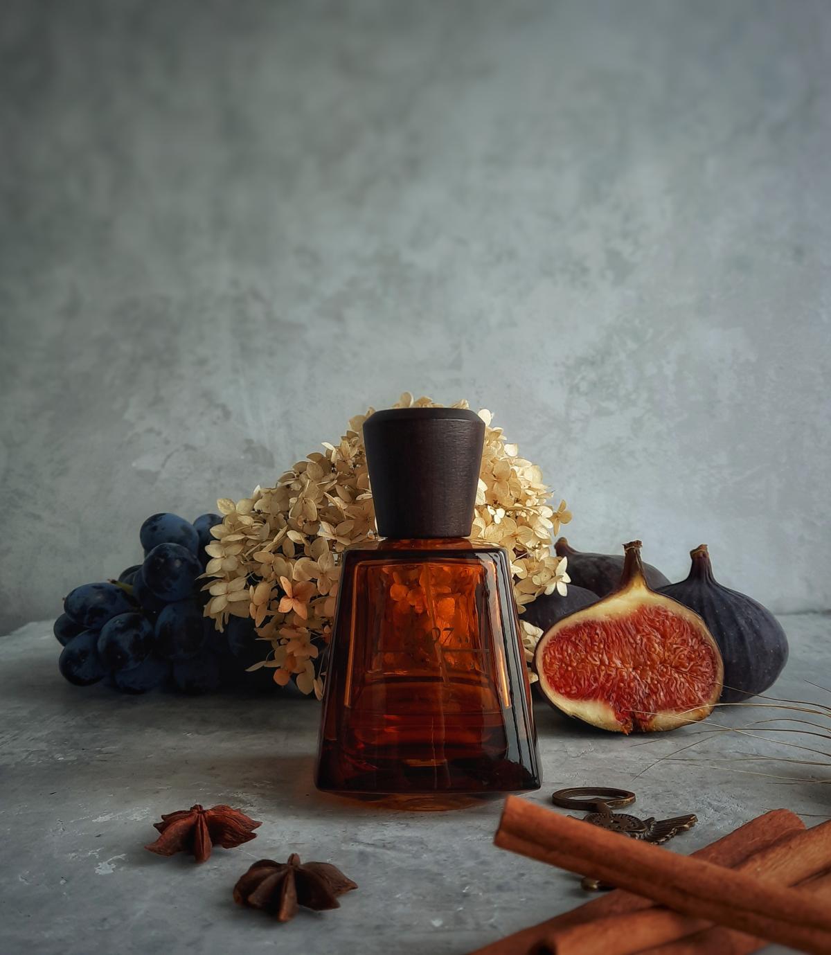 عطر ادکلن شانزده نود و هفت فراپین - 1697 Frapin - بررسی، قیمت و خرید