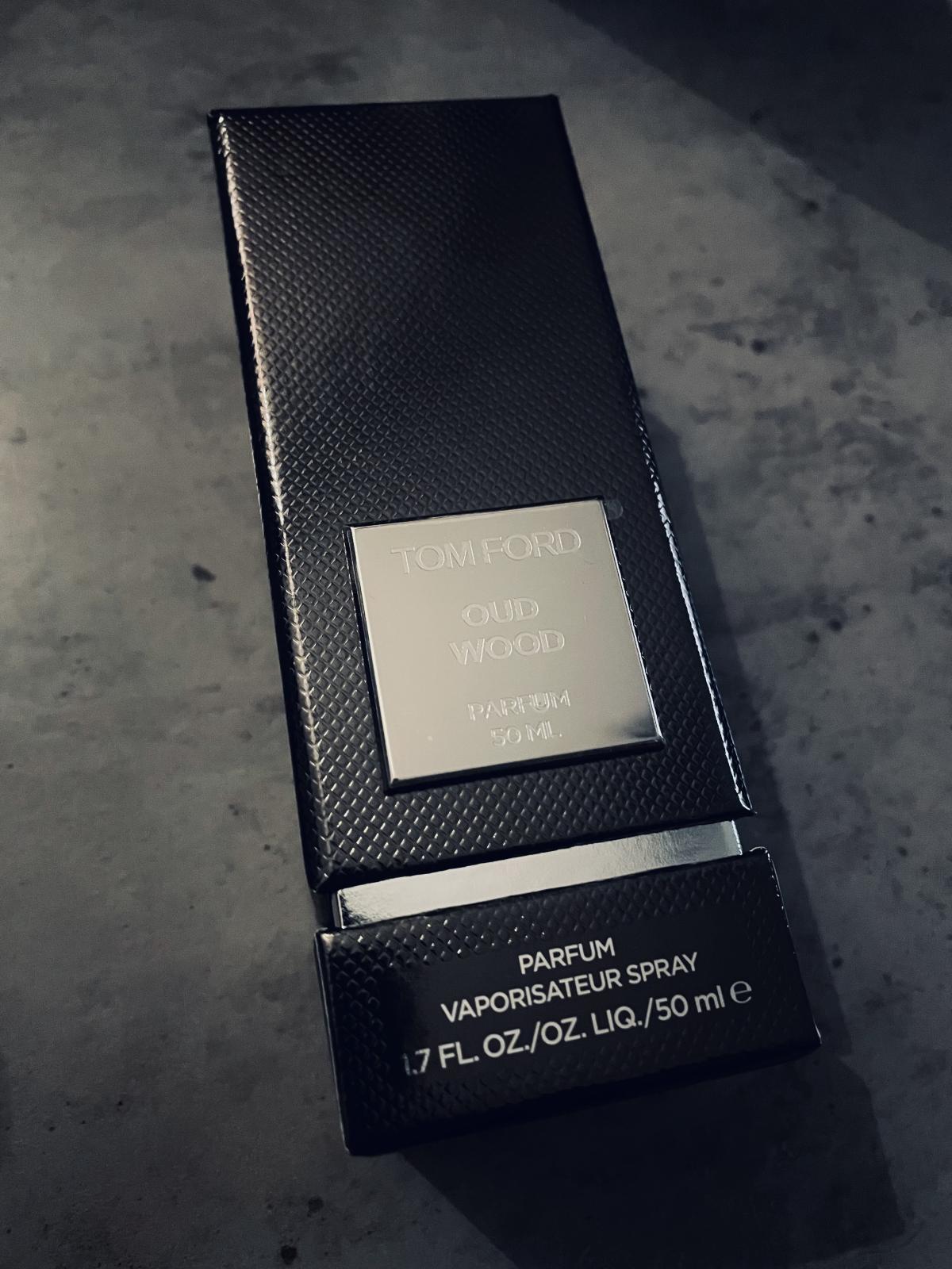 عطر ادکلن عُود وود پارفوم تام فورد - Oud Wood Parfum Tom Ford - بررسی، قیمت و خرید
