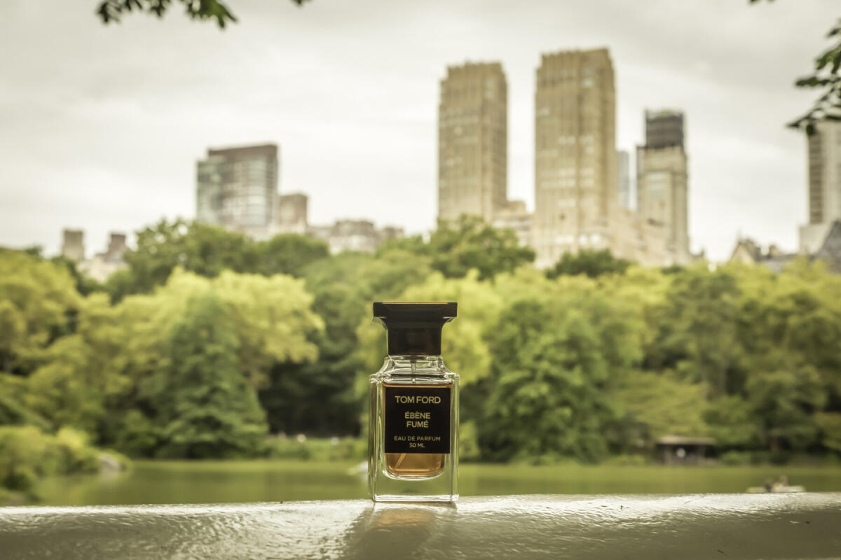 عطر ادکلن اِبِن فومه تام فورد - Ébène Fumé Tom Ford - بررسی، قیمت و خرید