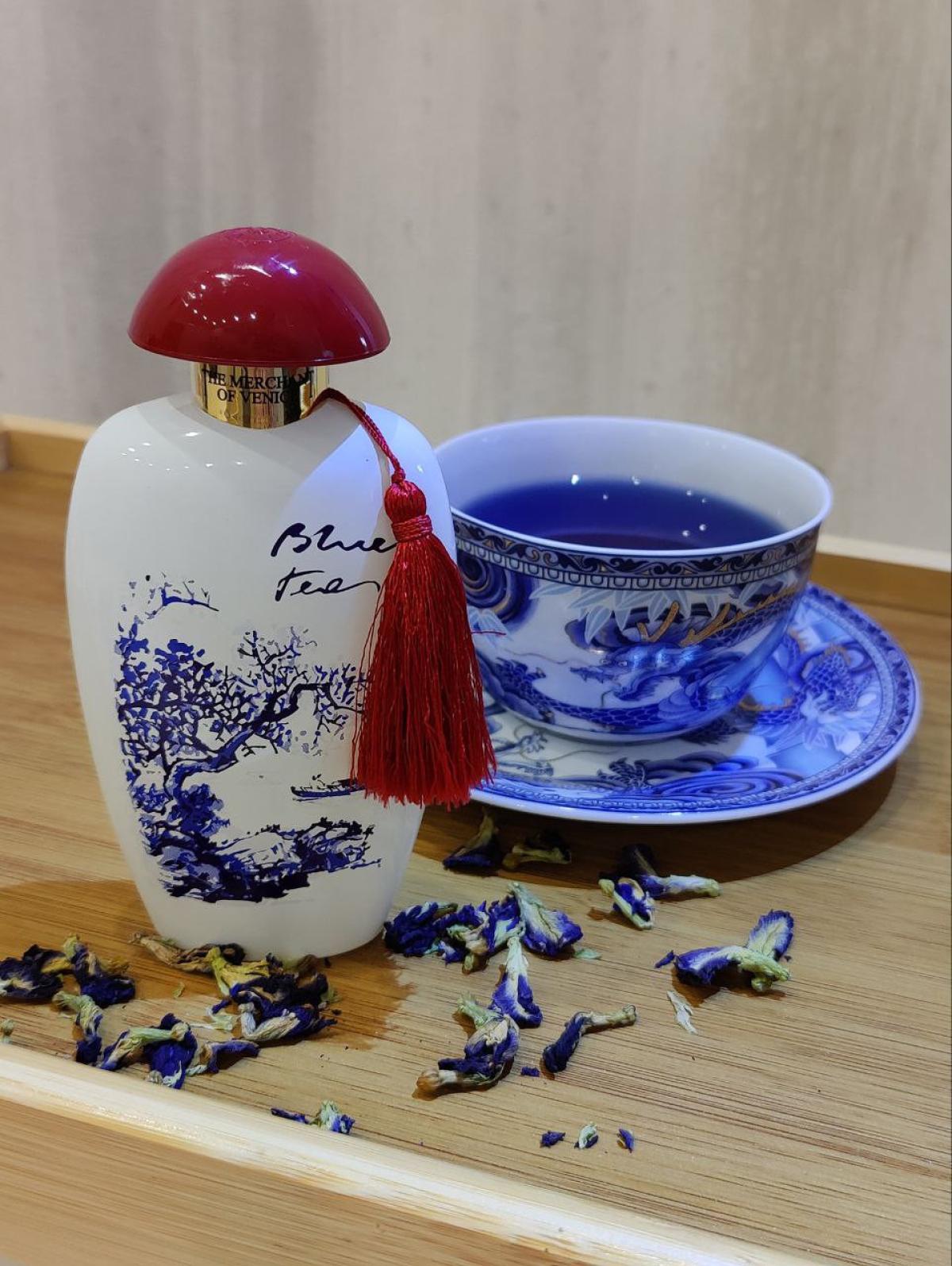عطر ادکلن بلو تی د مرچنت آو ونیز - Blue Tea The Merchant of Venice - بررسی، قیمت و خرید