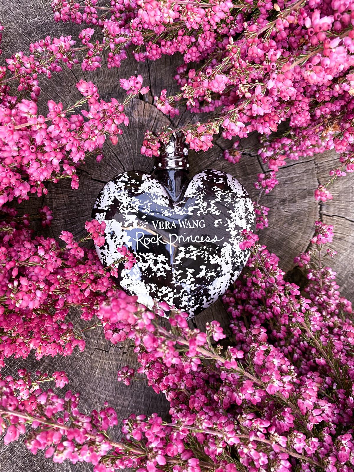 عطر ادکلن راک پرینسس ورا ونگ - Rock Princess Vera Wang - بررسی، قیمت و خرید
