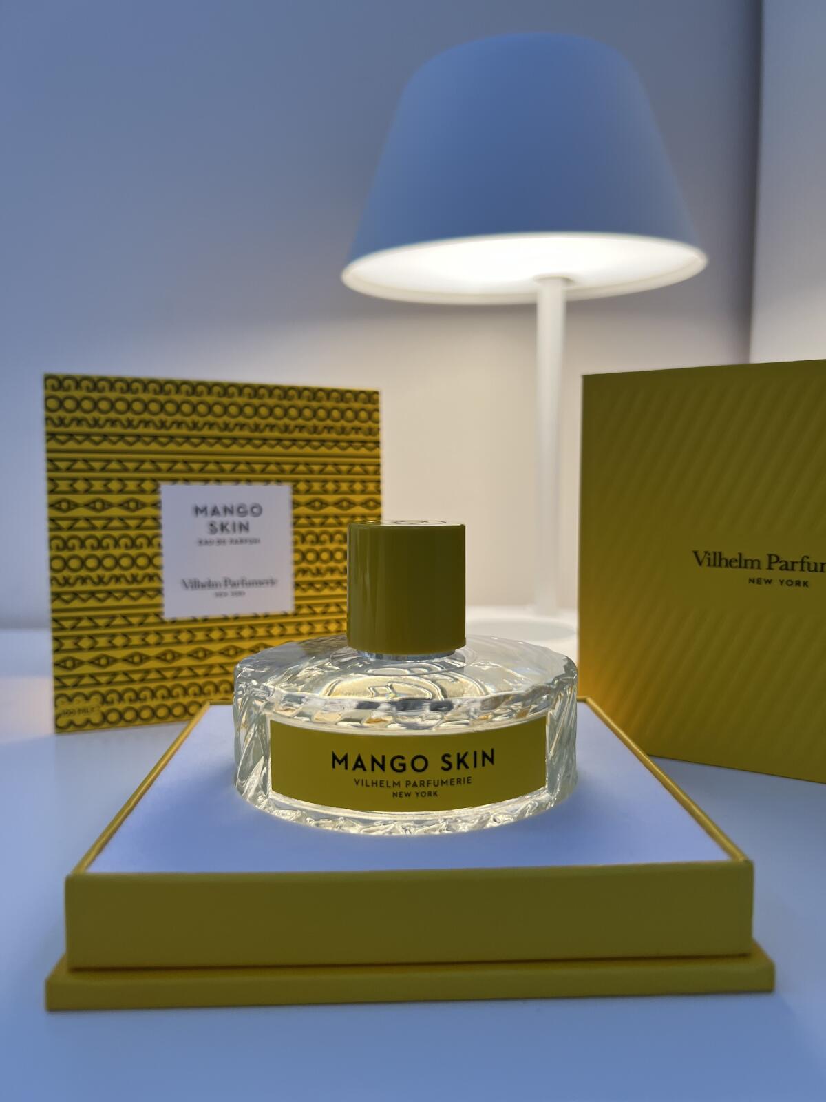 عطر ادکلن منگو اسکین ویلهلم پارفومری - Mango Skin Vilhelm Parfumerie - بررسی، قیمت و خرید