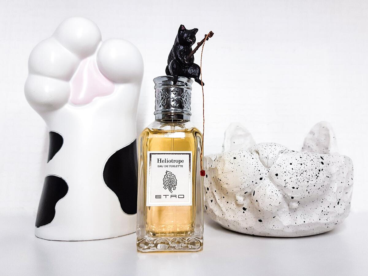 عطر ادکلن هلیوتروپ اترو - Heliotrope Etro - بررسی، قیمت و خرید