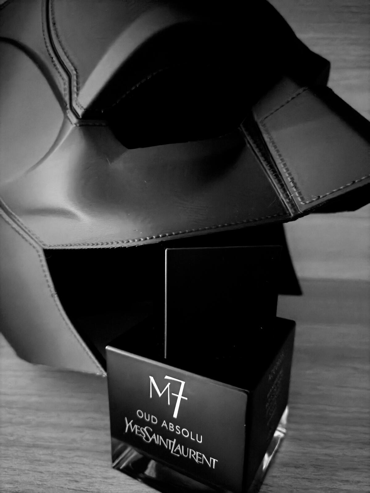 عطر ادکلن لا کالکشن ام سون عود ابسولو ایو سن لوران - La Collection M7 Oud Absolu Yves Saint Laurent - بررسی، قیمت و خرید
