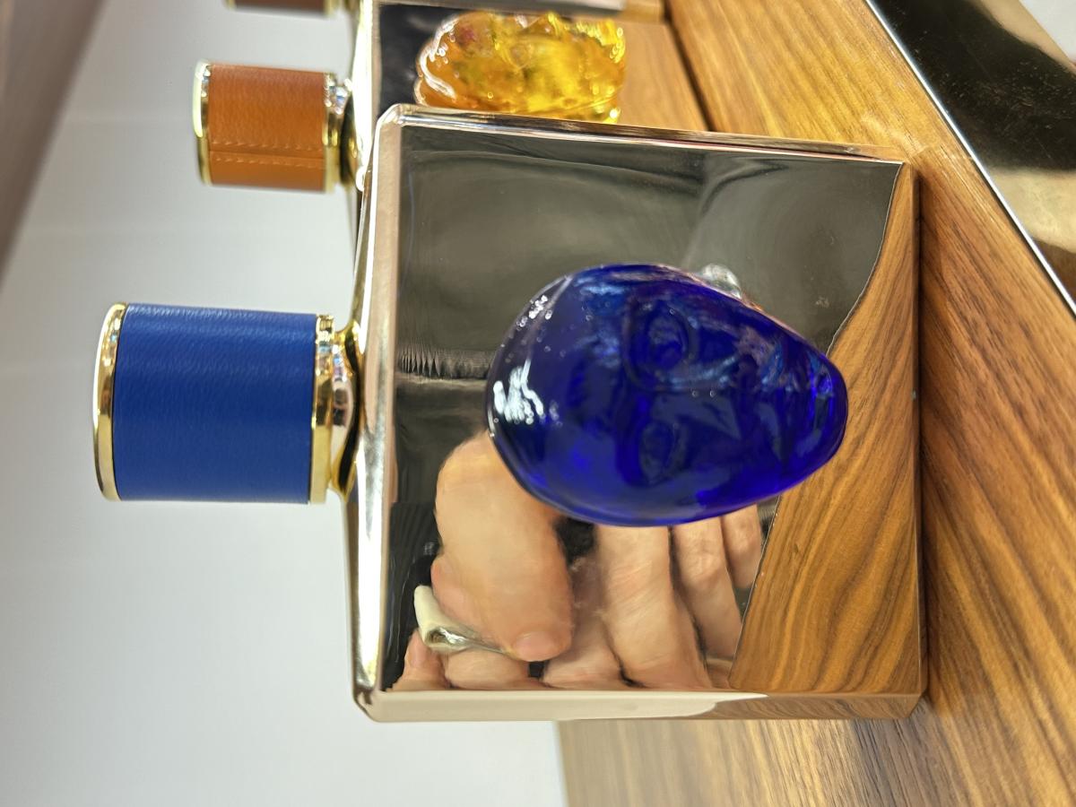 عطر ادکلن گاگیا مدیو آی والمونت - Gaggia Medio I Valmont - بررسی، قیمت و خرید