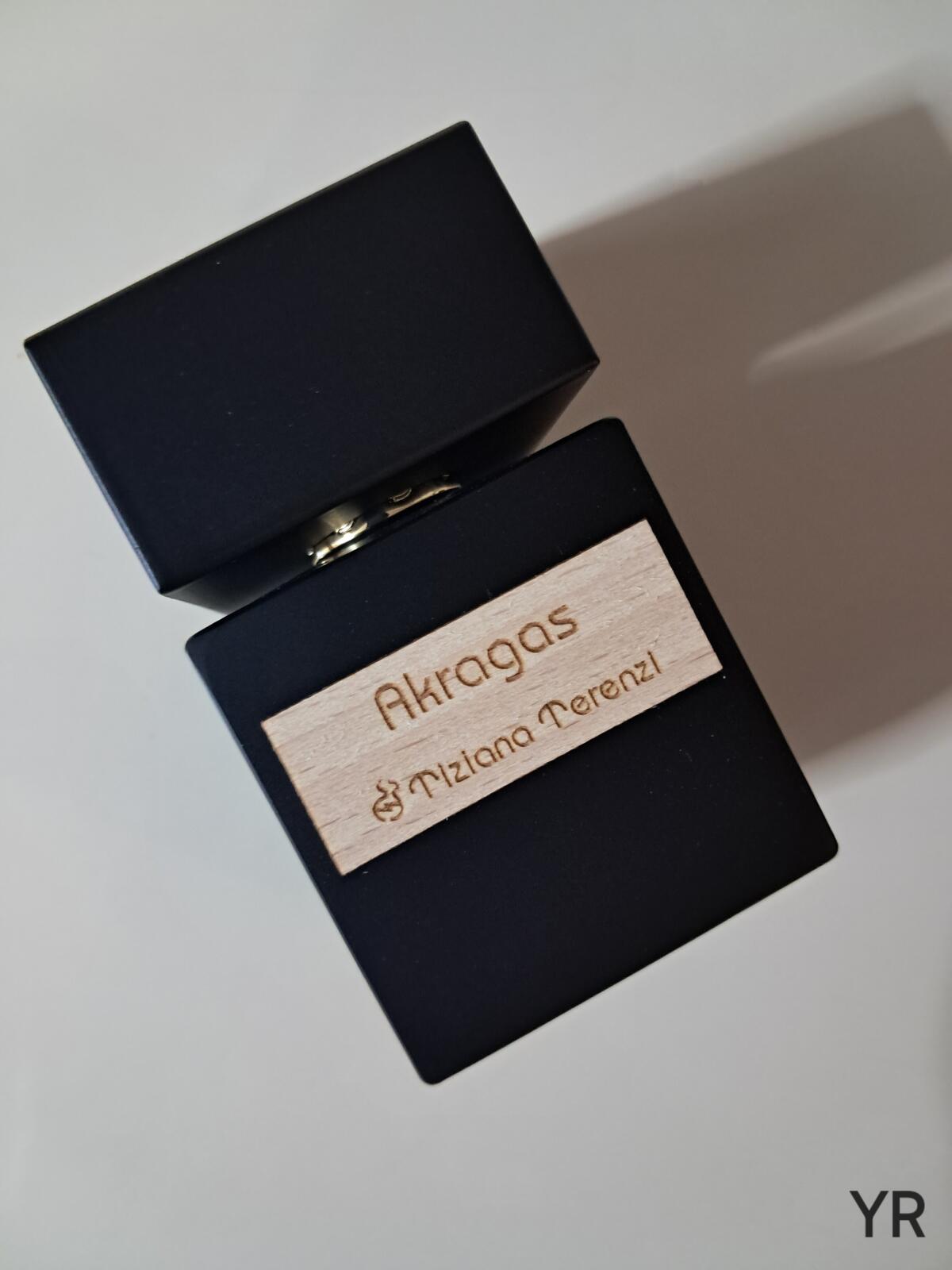 عطر ادکلن آکراگاس تیزیانا ترنزی - Akragas Tiziana Terenzi - بررسی، قیمت و خرید