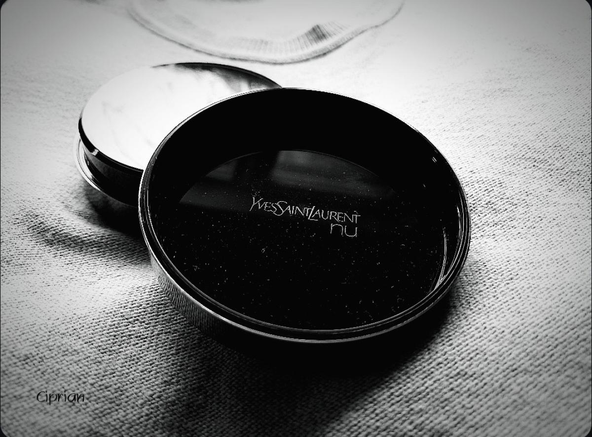 عطر ادکلن نو ایو سن لوران - Nu Yves Saint Laurent - بررسی، قیمت و خرید