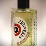 عطر ادکلن آنتی‌هیرو اِتات لیبر دو اورانج - Antiheros Etat Libre d'Orange - بررسی، قیمت و خرید