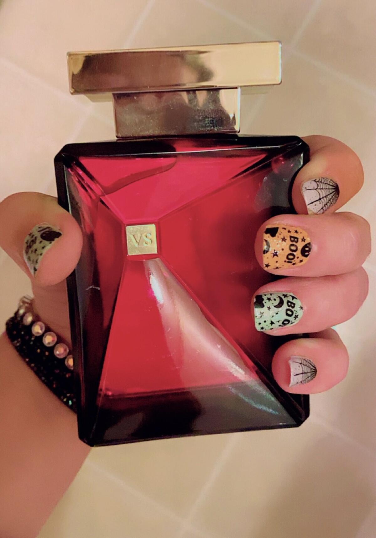 عطر ادکلن ساداکشن دارک ارکید ویکتوریا سیکرت - Seduction Dark Orchid Victoria's Secret - بررسی، قیمت و خرید