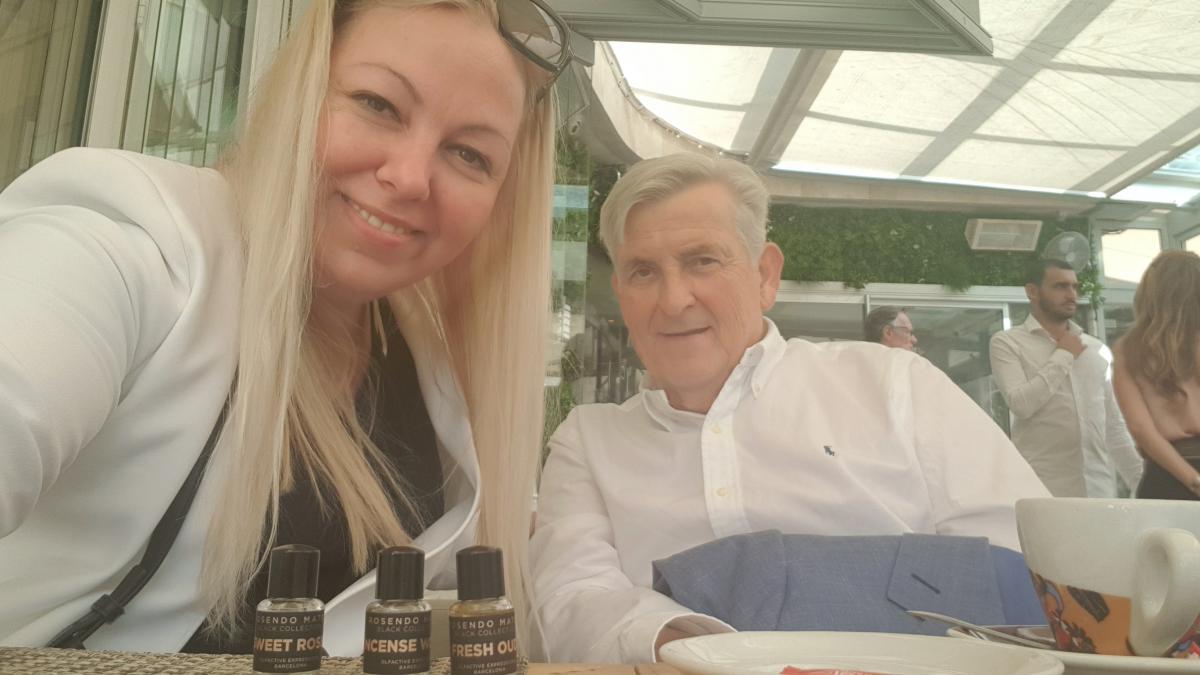 عطر ادکلن اینکوِنس وود رزنْدو ماتِئو اولفکتیو اکسپرِشِنز - Incense Wood Rosendo Mateu Olfactive Expressions - بررسی، قیمت و خرید