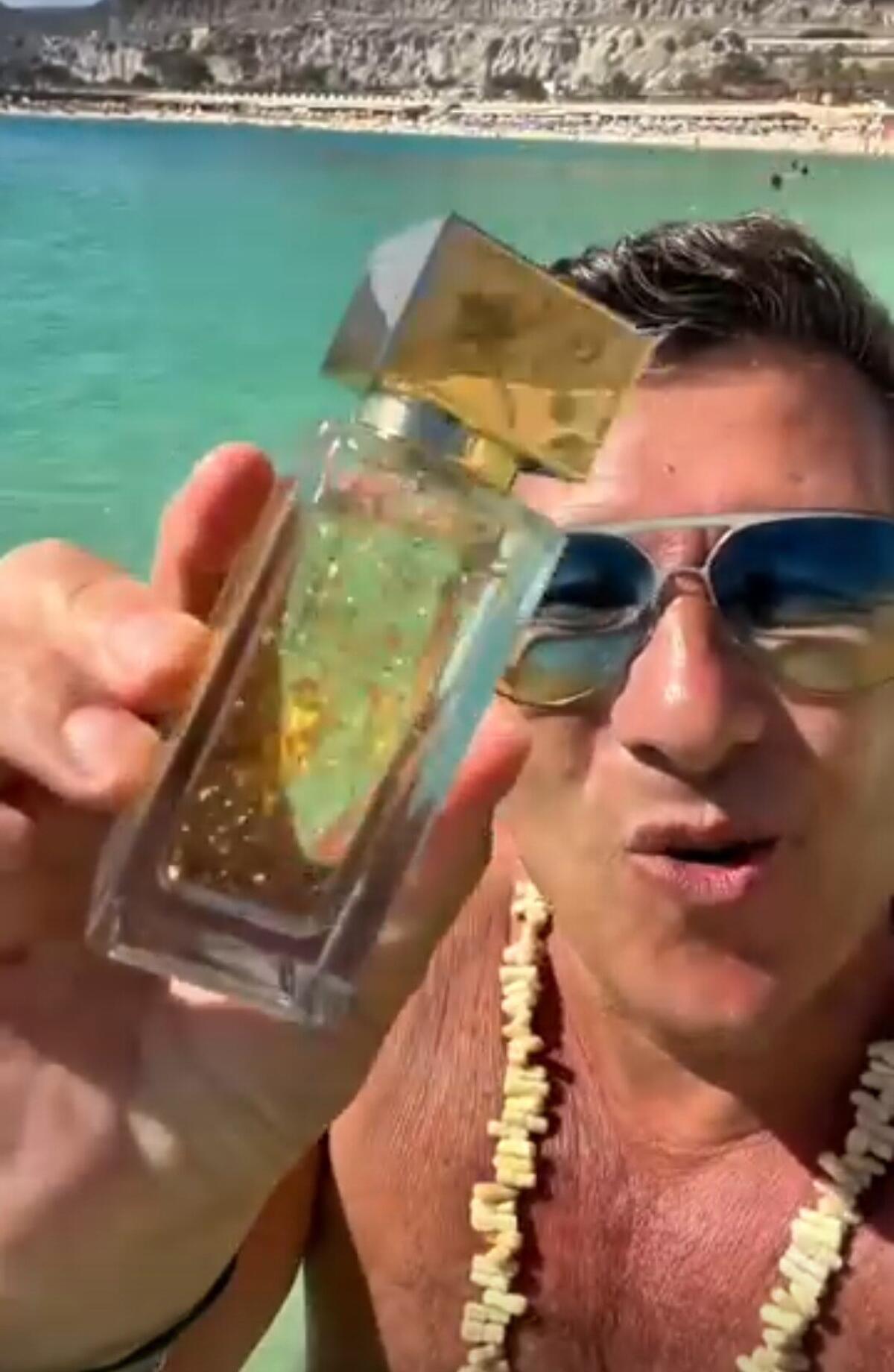 عطر ادکلن بلو اینفینی الکسیر سیگنیچر سنتس - Blu Infini Elixir Signature Scents - بررسی، قیمت و خرید