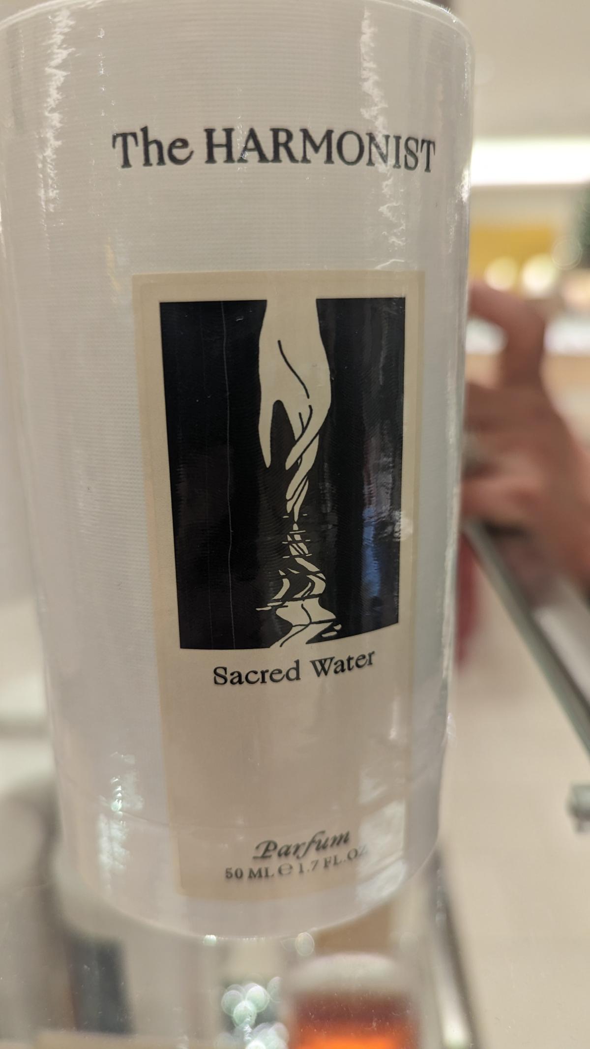عطر ادکلن سیکرِد واتر د هارمونیست - Sacred Water The Harmonist - بررسی، قیمت و خرید