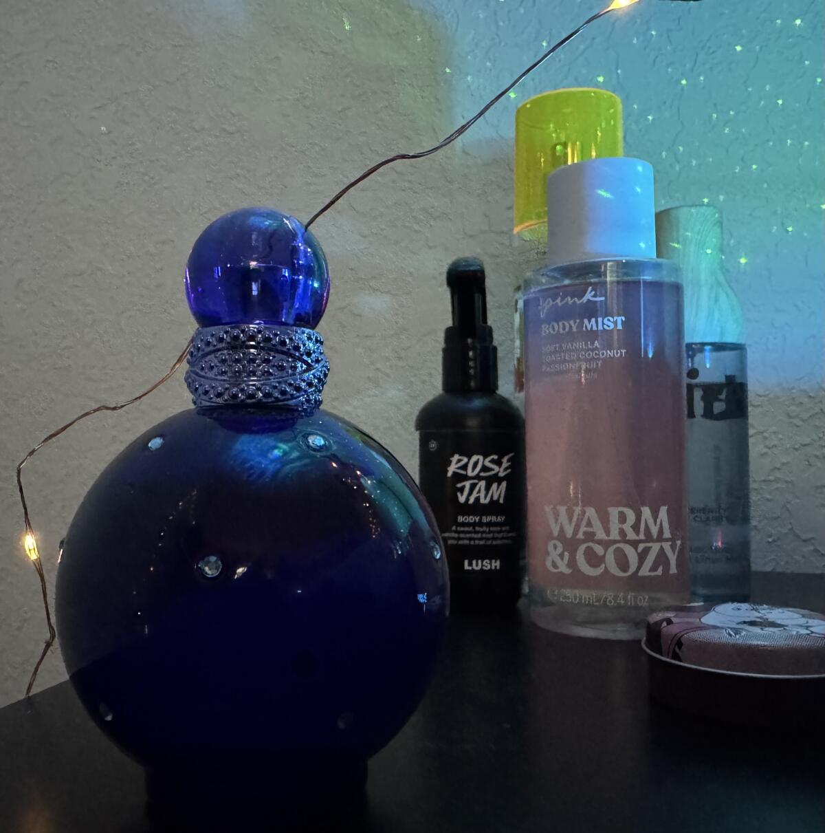 عطر ادکلن ویکتوریا سیکرت پینک وارم اند کوزی ویکتوریا سیکرت - Victoria's Secret Pink Warm & Cozy Victoria's Secret - بررسی، قیمت و خرید