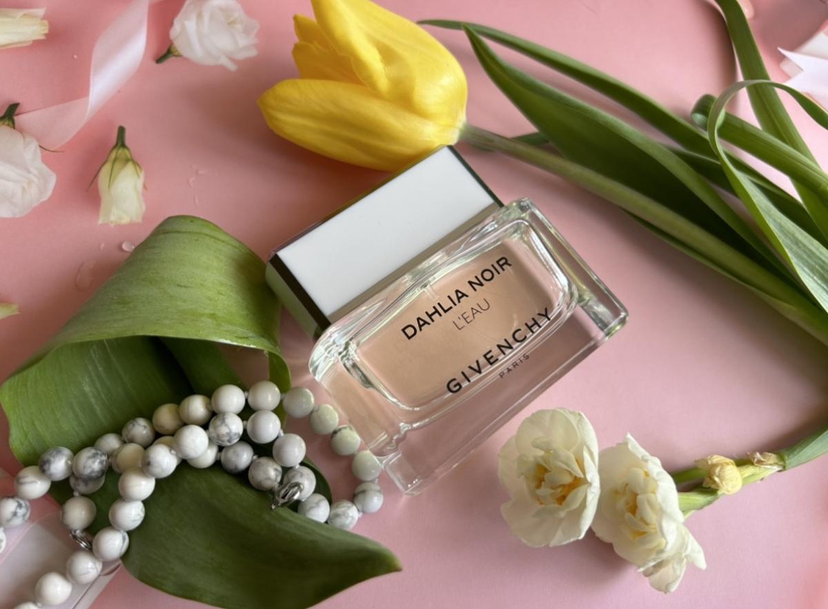 عطر ادکلن دالیا نوآر لو ژیوانشی - Dahlia Noir L’Eau Givenchy - بررسی، قیمت و خرید